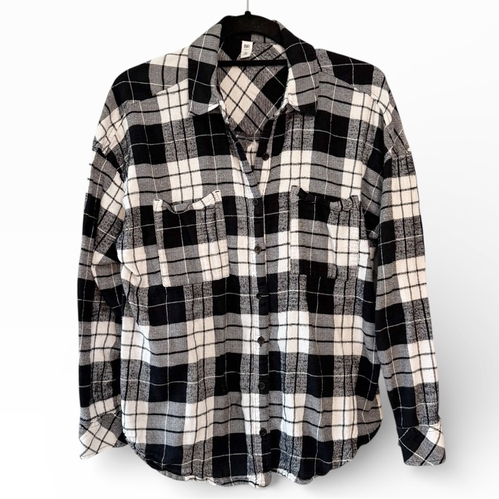 BP. Plaid Flannel Button Up Shirt Black White Size Large